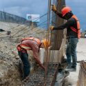  Trabajadores de la construcción siguen intentando que se les paguen salarios justos