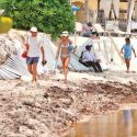  Esperan el arribo de más sargazo en la costa central y sur de Quintana Roo