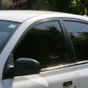  Difícil que se permita el uso de  polarizado en los vehículos: Regidor