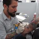  Buscan romper tabús sobre tatuajes
