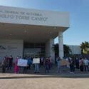  Trabajadores eventuales del hospital Civil de Altamira se manifiestan