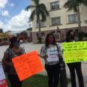  Protestan maestros, exigen a federación entrega de plazas