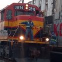  Bloquean paso del tren pescadores en Tampico