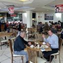  Aumenta el aforo de clientes, pero adultos mayores no se animan a regresar a los restaurantes: CANIRAC