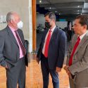  Entabla Héctor Garza encuentro con dirigentes de  Cámaras de Comercio