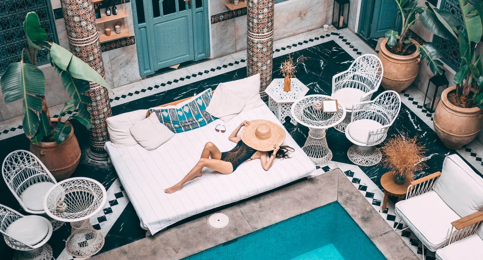  How to get the best deals on hotels and flights