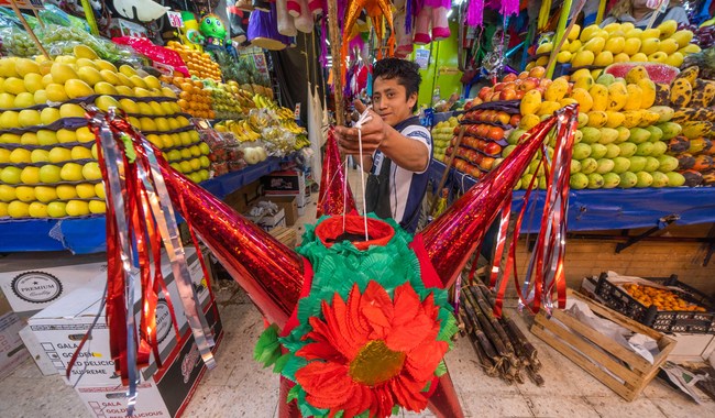  Piñatas, tradición llena de sabores del campo mexicano