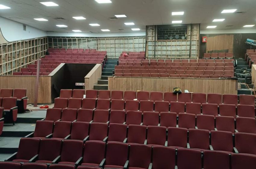  Remodelan Teatro del IMSS