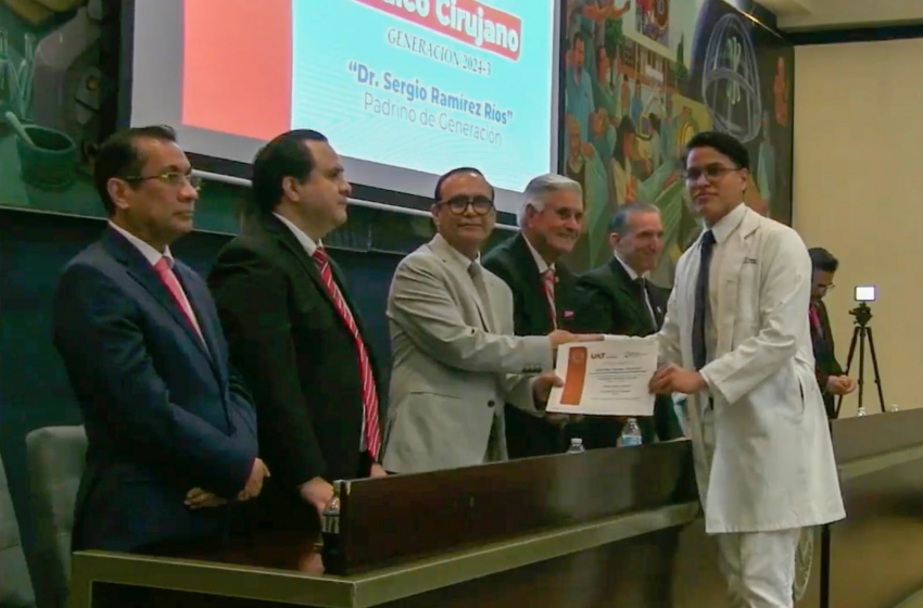  Entrega la UAT nueva generación de egresados de la Facultad de Medicina Tampico