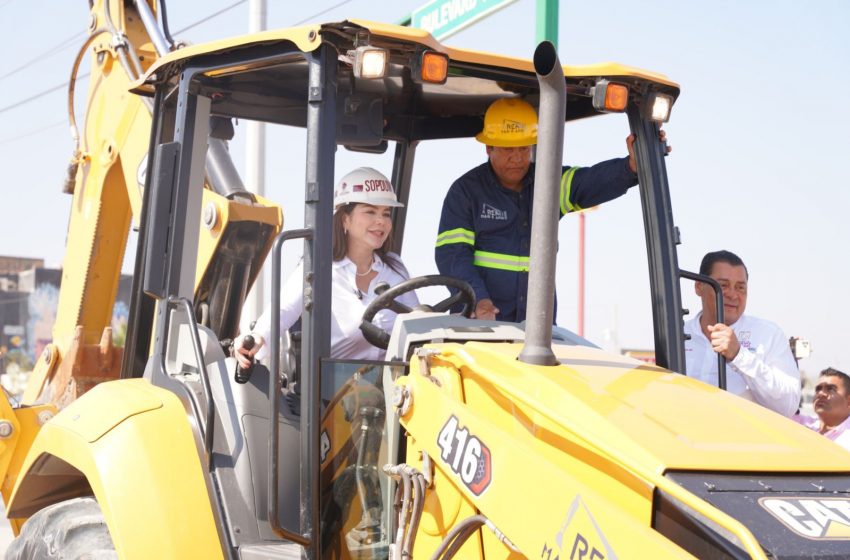  Supervisa presidenta pavimentación de bulevar