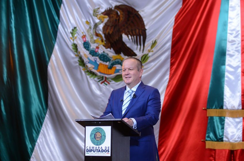 PROMUEVE CARLOS CANTUROSAS GARANTIZAR SALARIO BASE MÍNIMO PARA TRABAJADORES QUE VIVEN DE PROPINAS