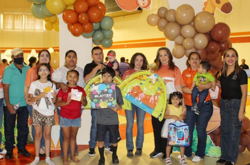 Brinda la UAT festejo a niños y niñas del personal sindicalizado