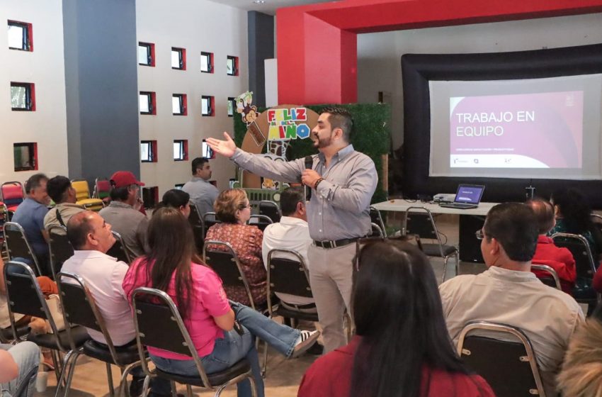 Imparte STPS Taller “Trabajo en Equipo”