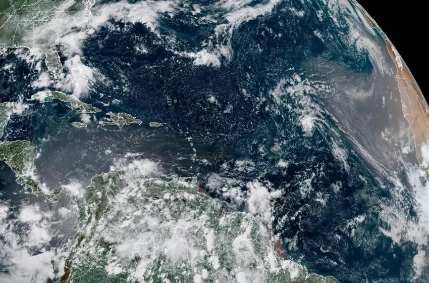  Prevén aumento de las tormentas tropicales en el Atlántico entre agosto y noviembre