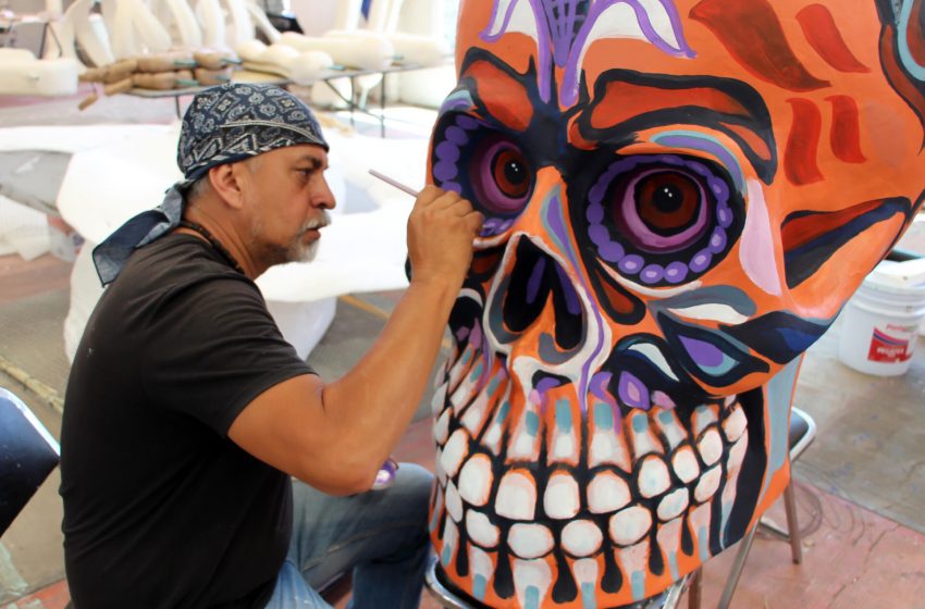  Por primera presentarán en Mante cuadros de Xantolo y muestra de calaveras gigantes