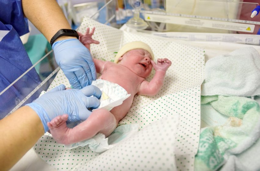 PROPONEN GARANTIZAR ATENCIÓN NEONATAL Y FRENAR ABUSOS EN FUNERARIAS