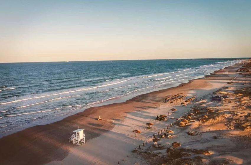 Derrame de hidrocarburo podría llegar a playas de Tamaulipas.