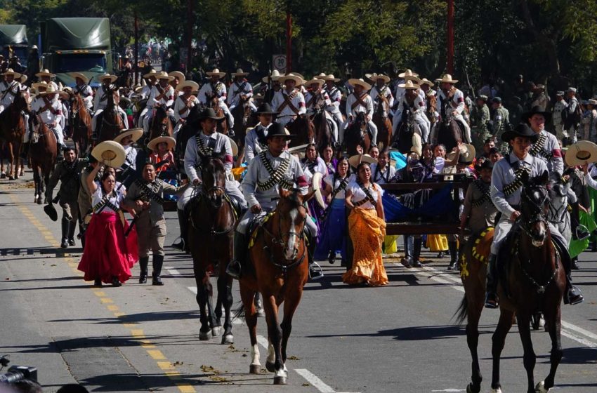  Pide tránsito local evitar zona centro, habrá cierre temporal de calles por desfile de la revolución