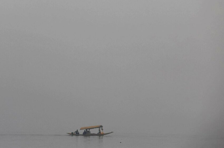  En India la contaminación provocó un choque que dejó 13 muertos