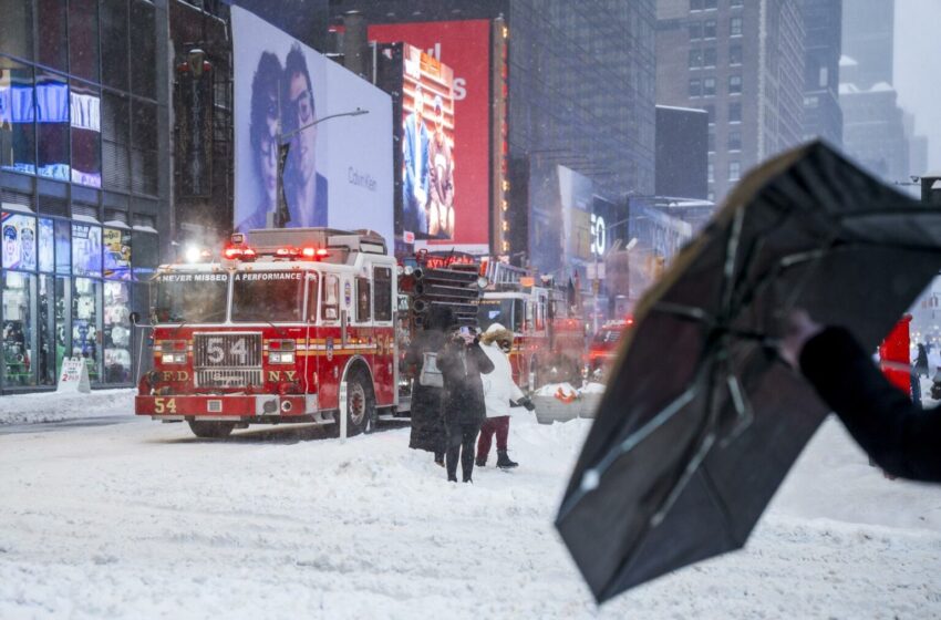  ONG culpan a “décadas de fallas” en Nueva York por muertes de sin techo durante tormenta