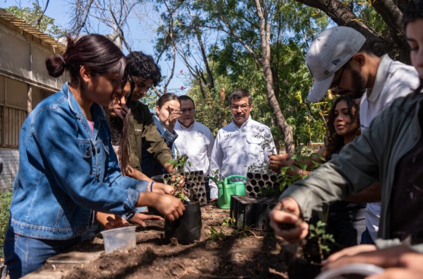  Impulsa rector lazos con la comunidad de la FIC-UAT