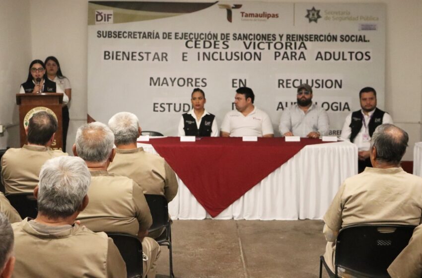  Adultos mayores del CEDES Victoria reciben atención audiológica por parte del DIF Tamaulipas