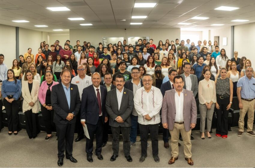  Exponen en la UAT conferencia “Voto Migrante, Elecciones 2027”