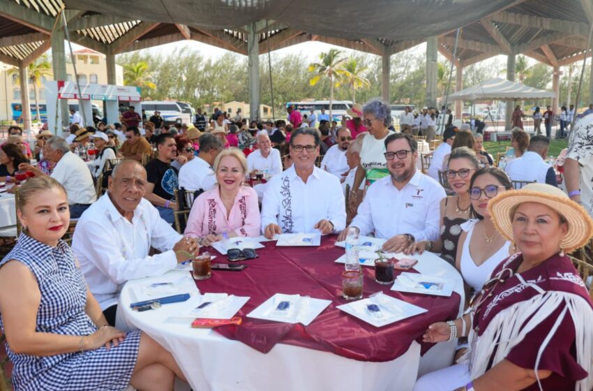  Participa Erasmo González Robledo en la XIV Reunión Nacional de Jefes de Sector de Educación Primaria