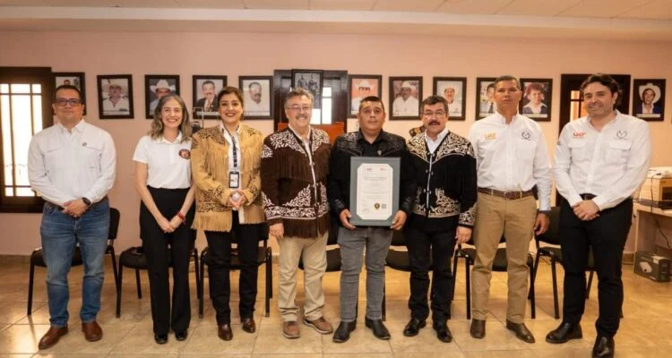  Entrega la UAT certificaciones a productores de la Cuera Tamaulipeca
